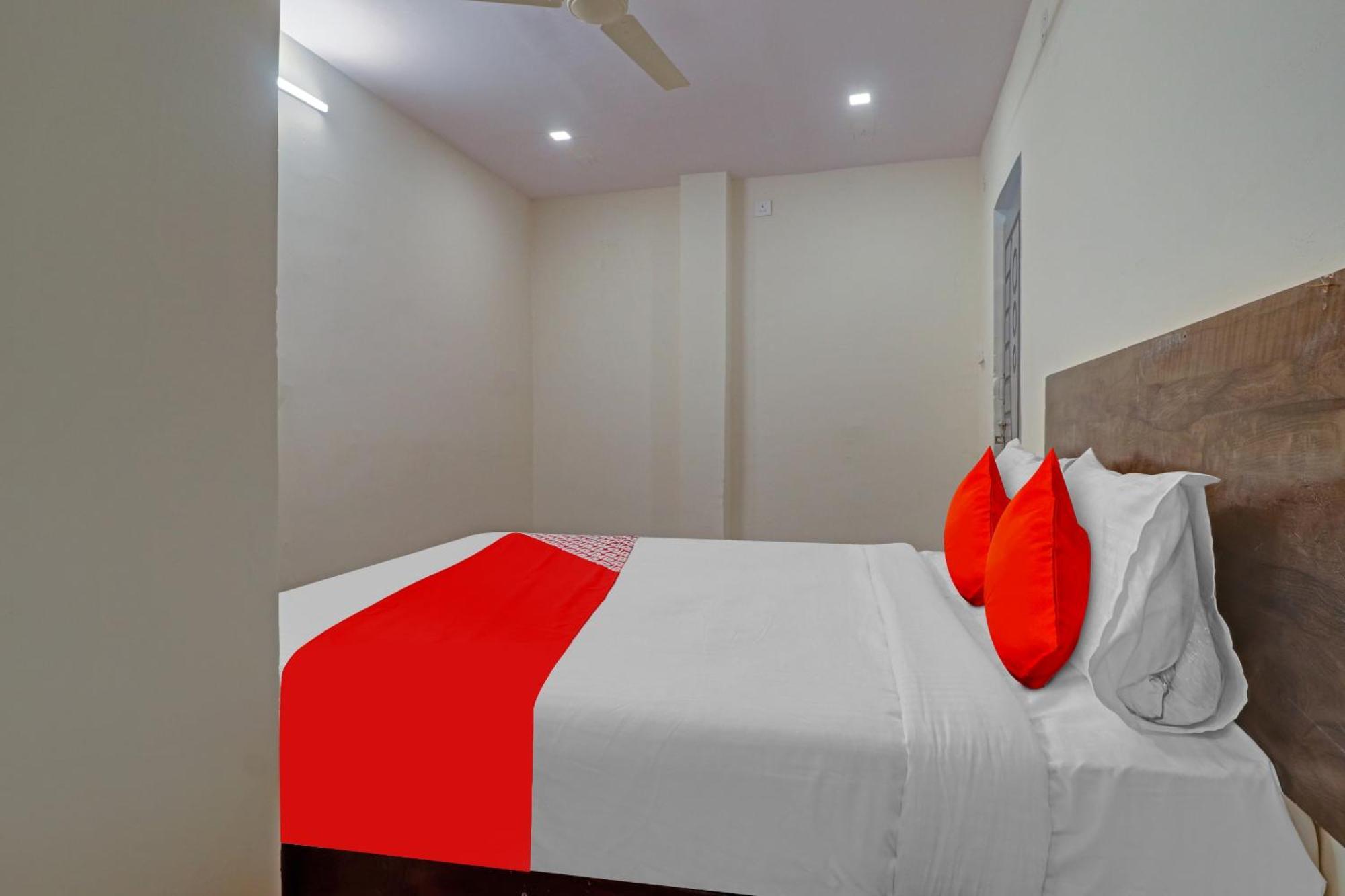 Hotel O R Square Bn Reddy Sururnagar Kültér fotó