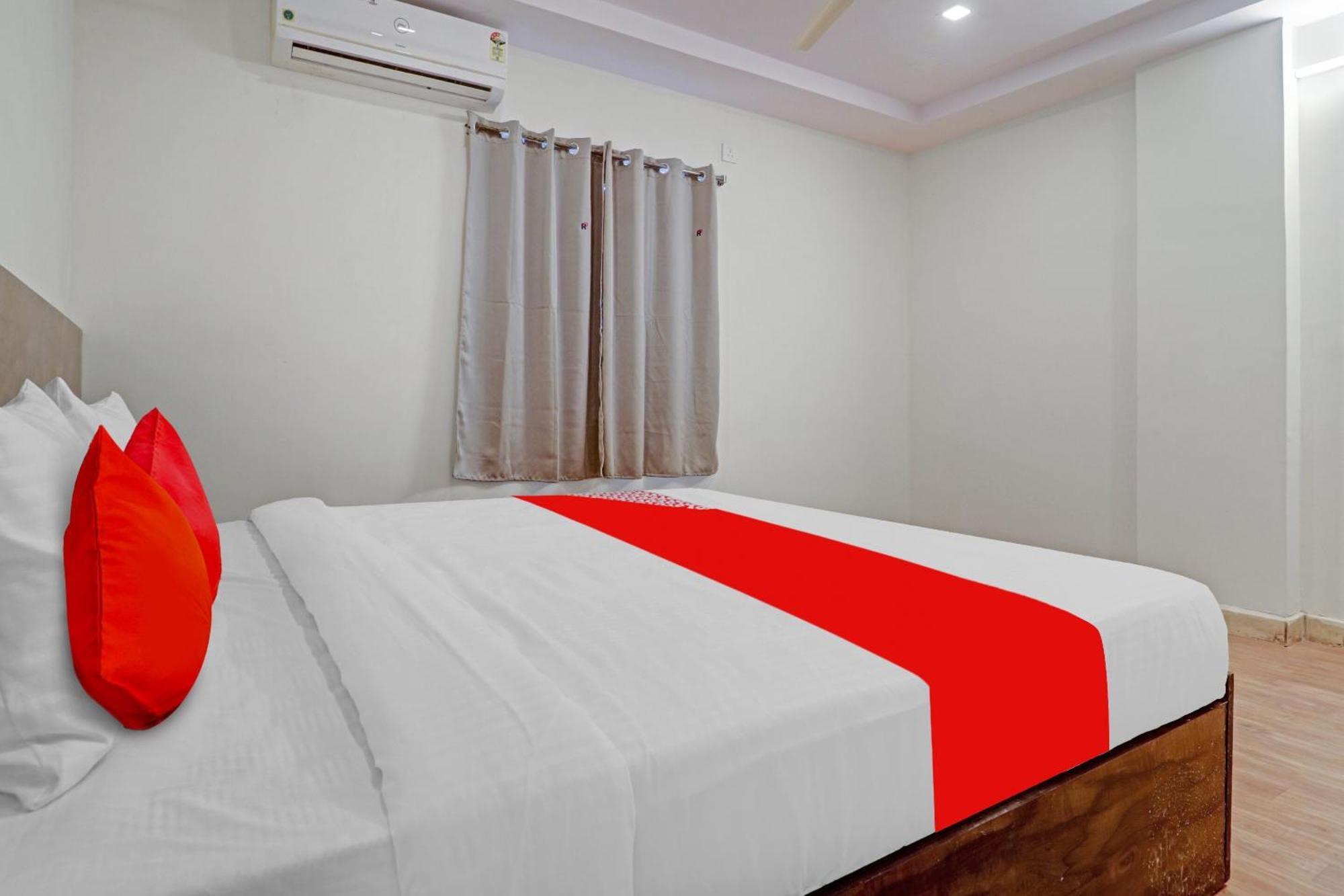 Hotel O R Square Bn Reddy Sururnagar Kültér fotó